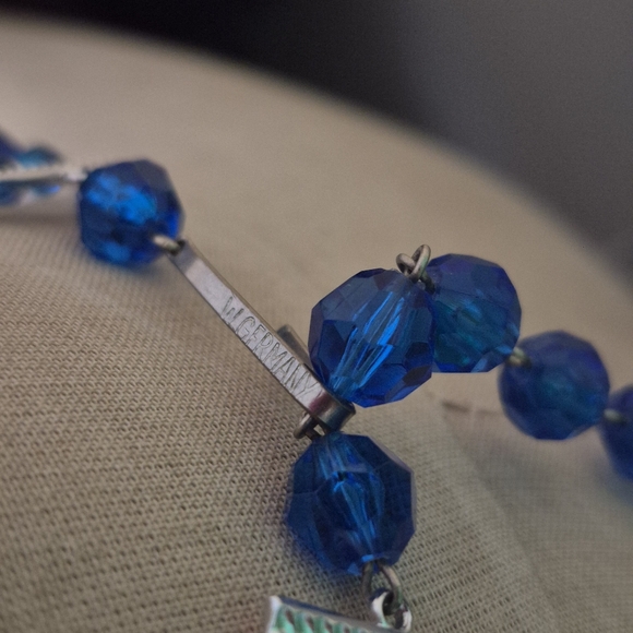 Vintage Triple Strand Crystal Aurora Borealis Glass 1960s Necklace Blue - Picture 3 of 9